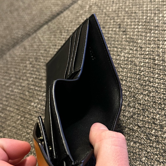 Celine Tri-fold wallet - Picture 8 of 9